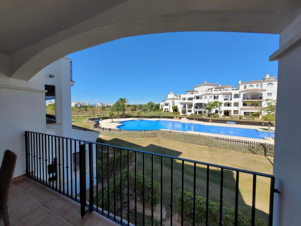 Belle Vue Sur La Piscine Daire Sucina Dış mekan fotoğraf